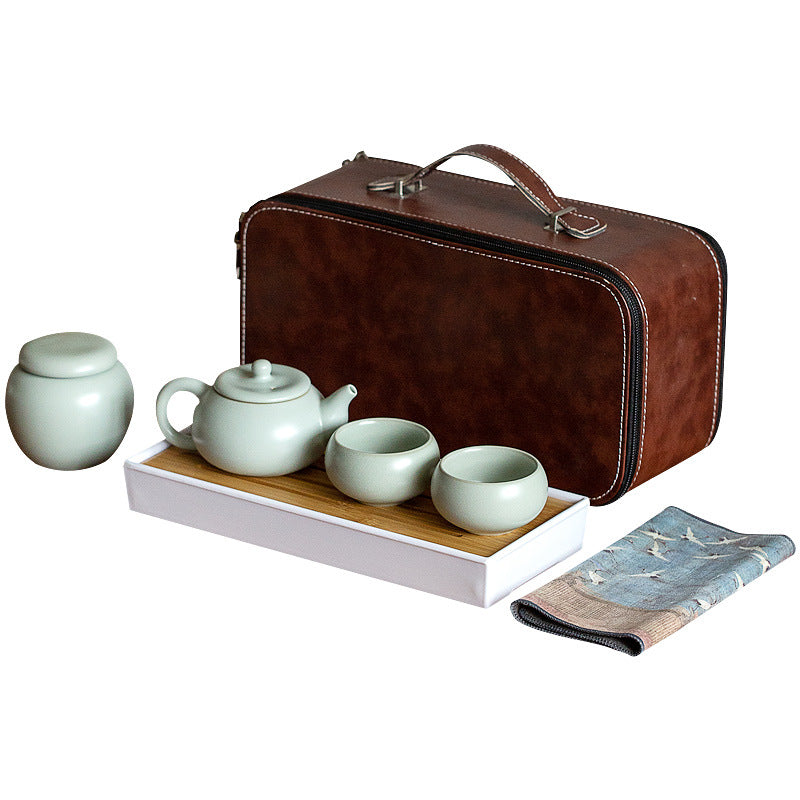 Everypax Vintage-Style Portable Ceramic Tea Set with Pot and Two Cups – product photograph 1