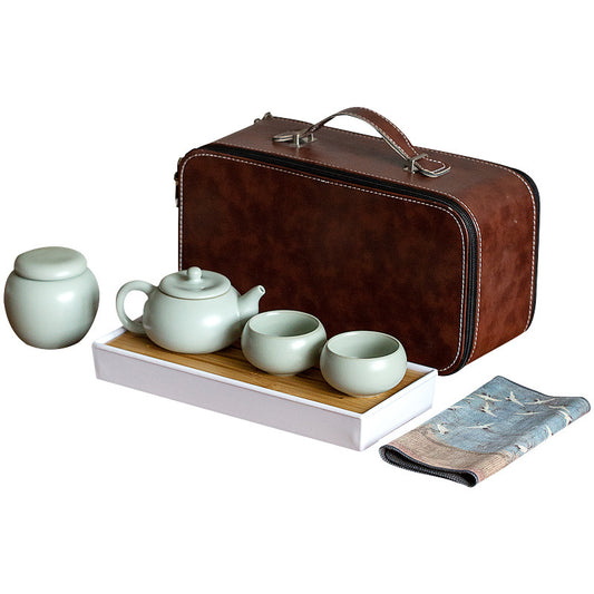 Everypax Vintage-Style Portable Ceramic Tea Set with Pot and Two Cups – product photograph 1
